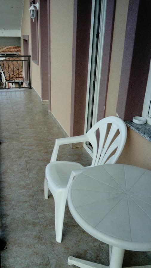 Guesthouse Zimovski Peštani Exterior foto